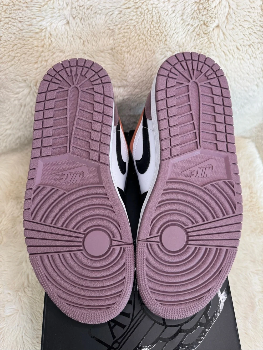 Air Jordan 1 Low SE - Size 7.5 Men’s